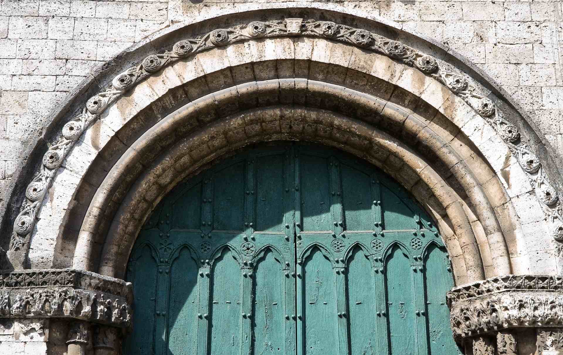 Portale d'ingresso della Chiesa di San Francesco di Narni