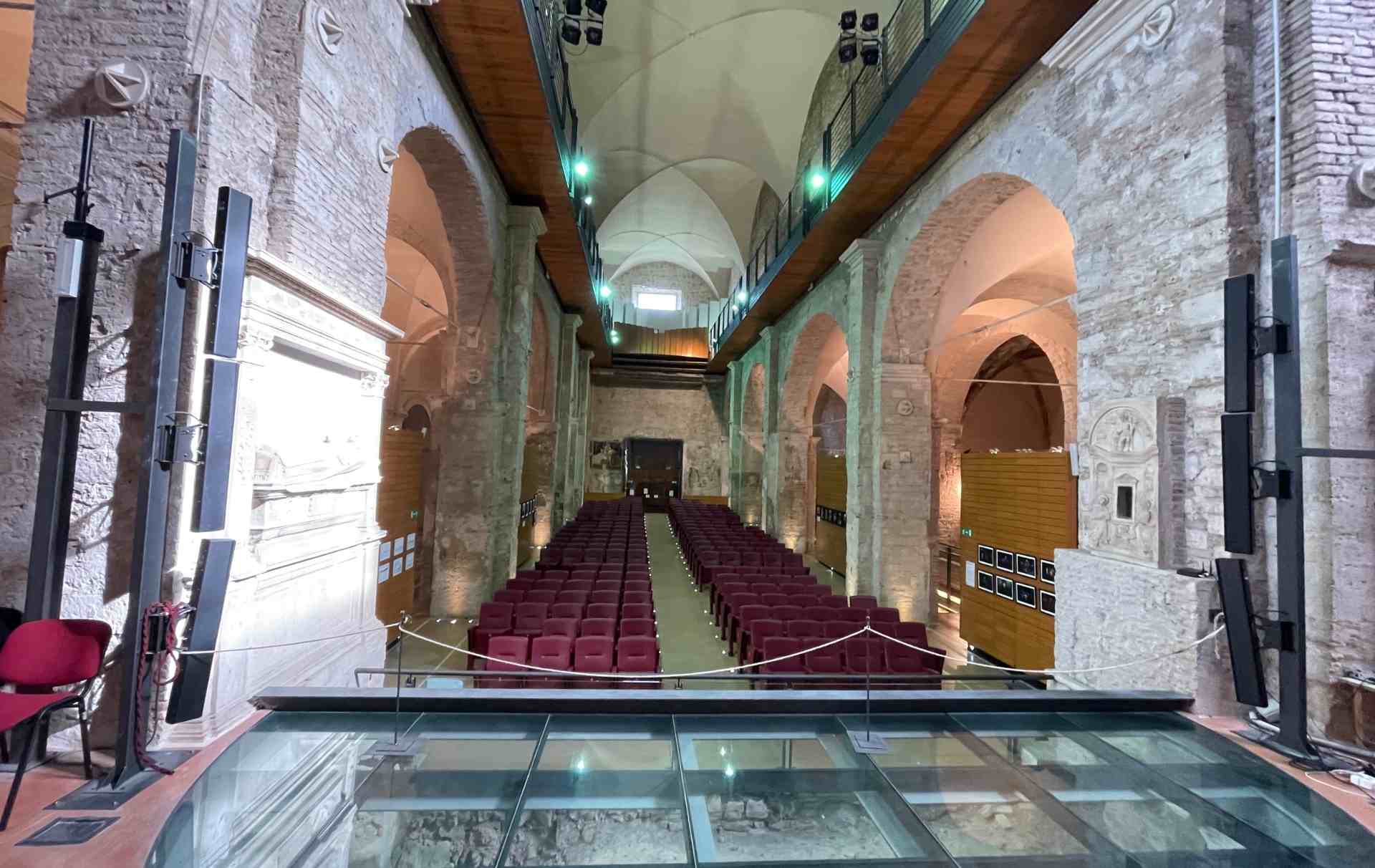 Interno dell'Auditorium ex Chiesa di San Domenico a Narni