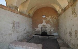 L'interno della Fonte Feronia a Narni
