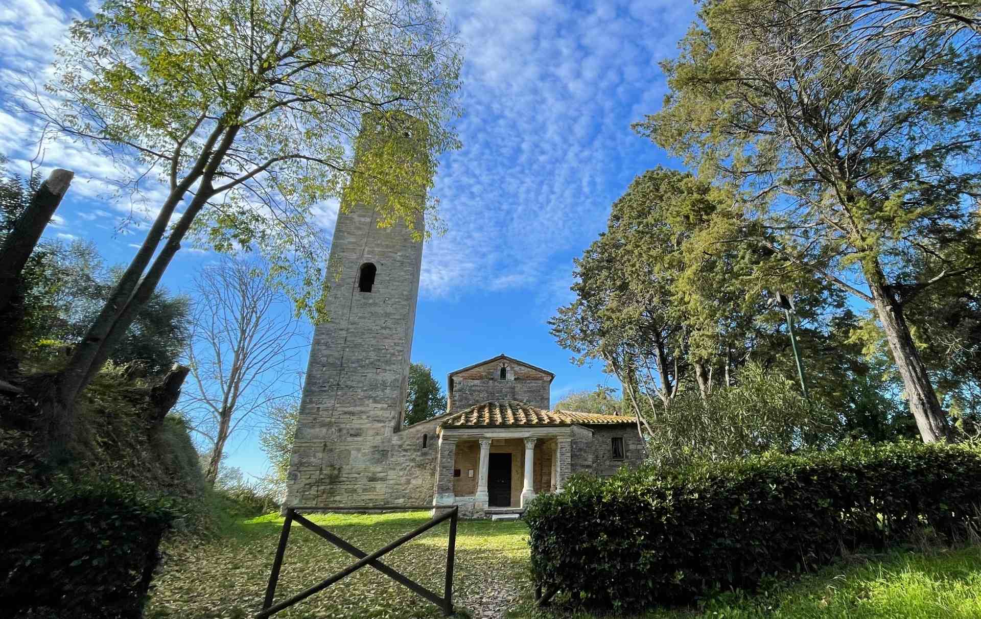 Esterno della Chiesa di Santa Pudenziana in località Visciano di Narni