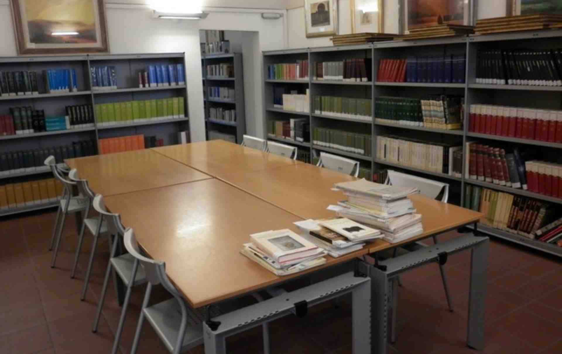 Stanza di consultazione della biblioteca comunale di Narni in Palazzo Eroli