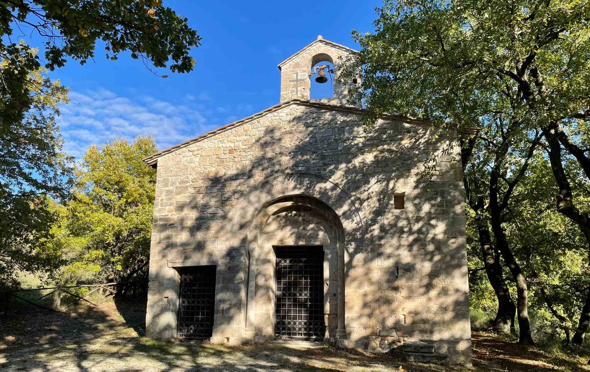 La chiesa di San Martino nella campagna di Taizzano