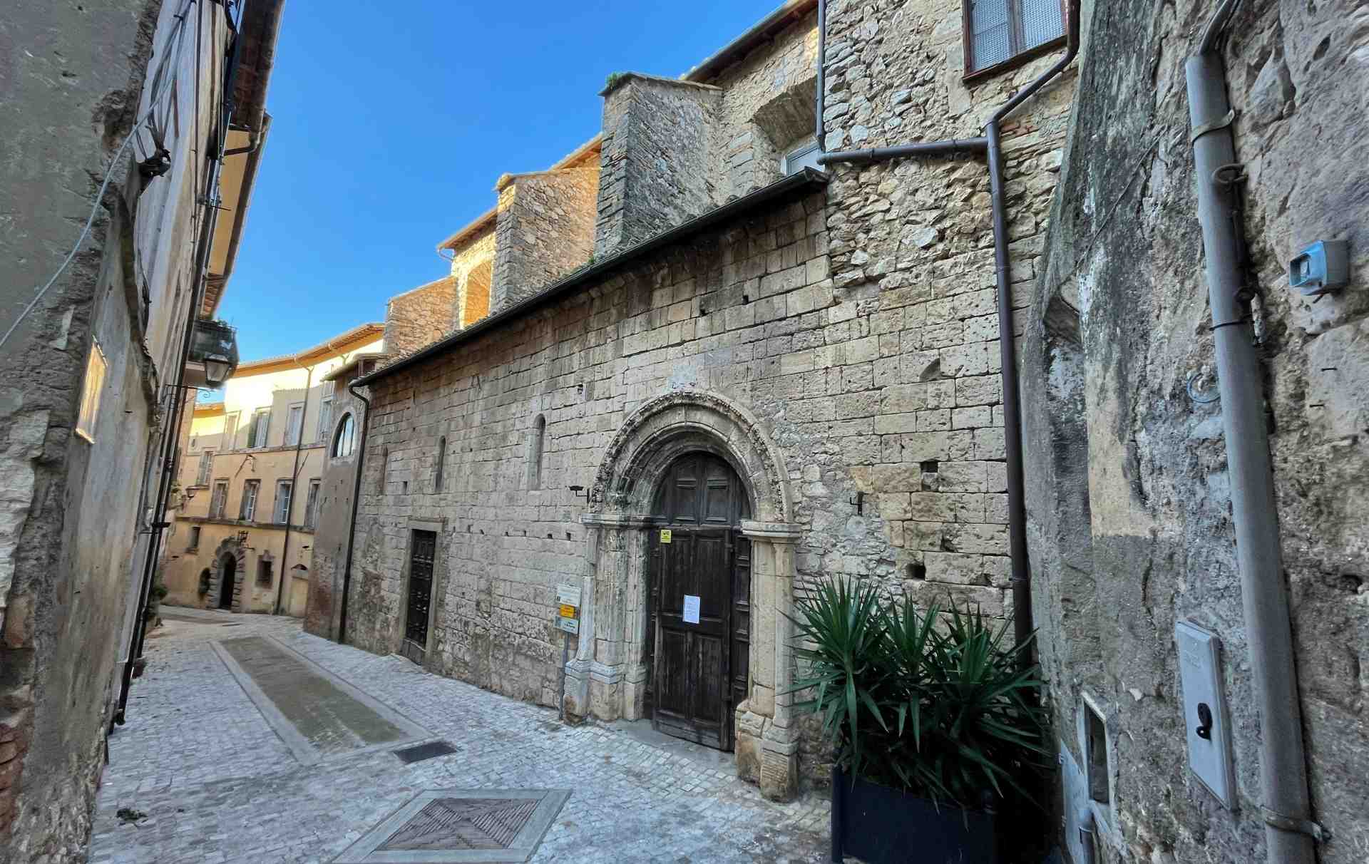 Chiesa di Santa Maria Assunta a Calvi dell'Umbria