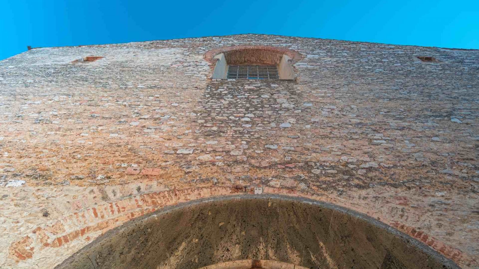 Facciata della Chiesa di Sant'Agostino a Narni