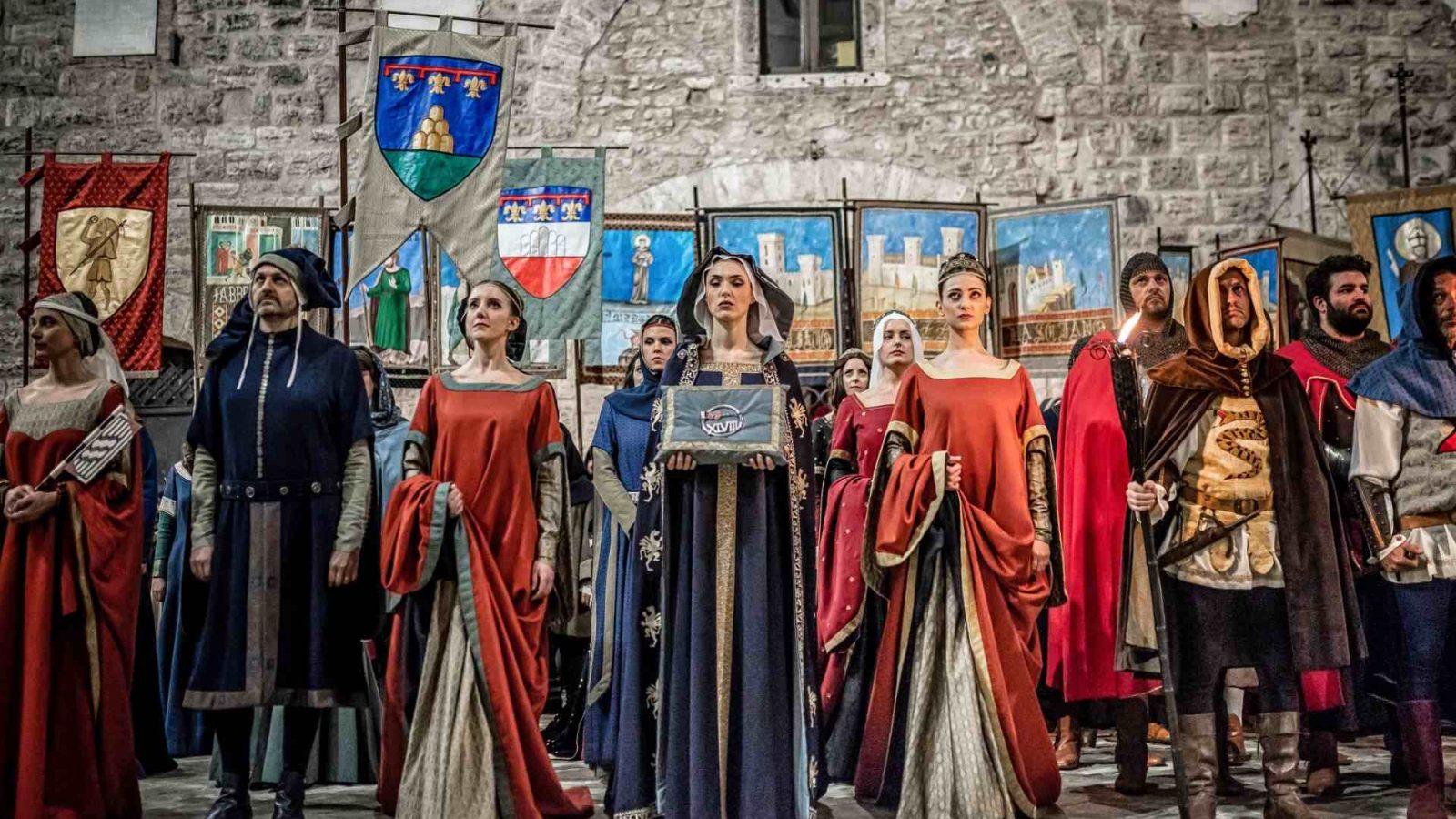 gran-corteo-storico-corsa-all-anello-piazza-dei-priori-narni Gran Corteo Storico della Corsa all'Anello in Piazza dei Priori a Narni